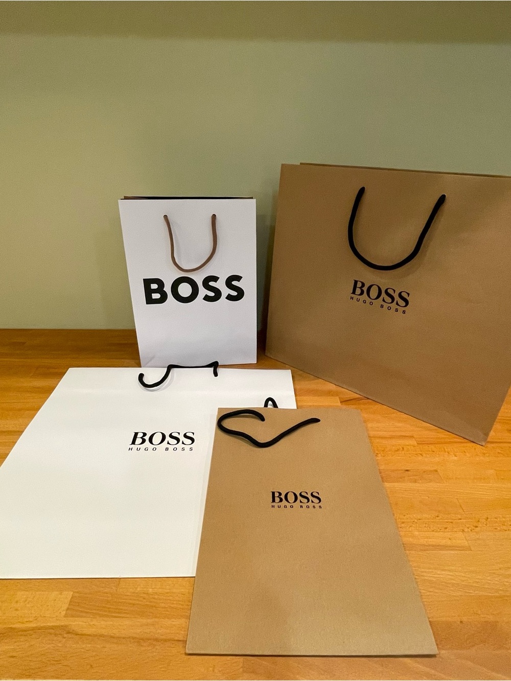 Boss Men’s Shopping/Gift Bags - White & Tan